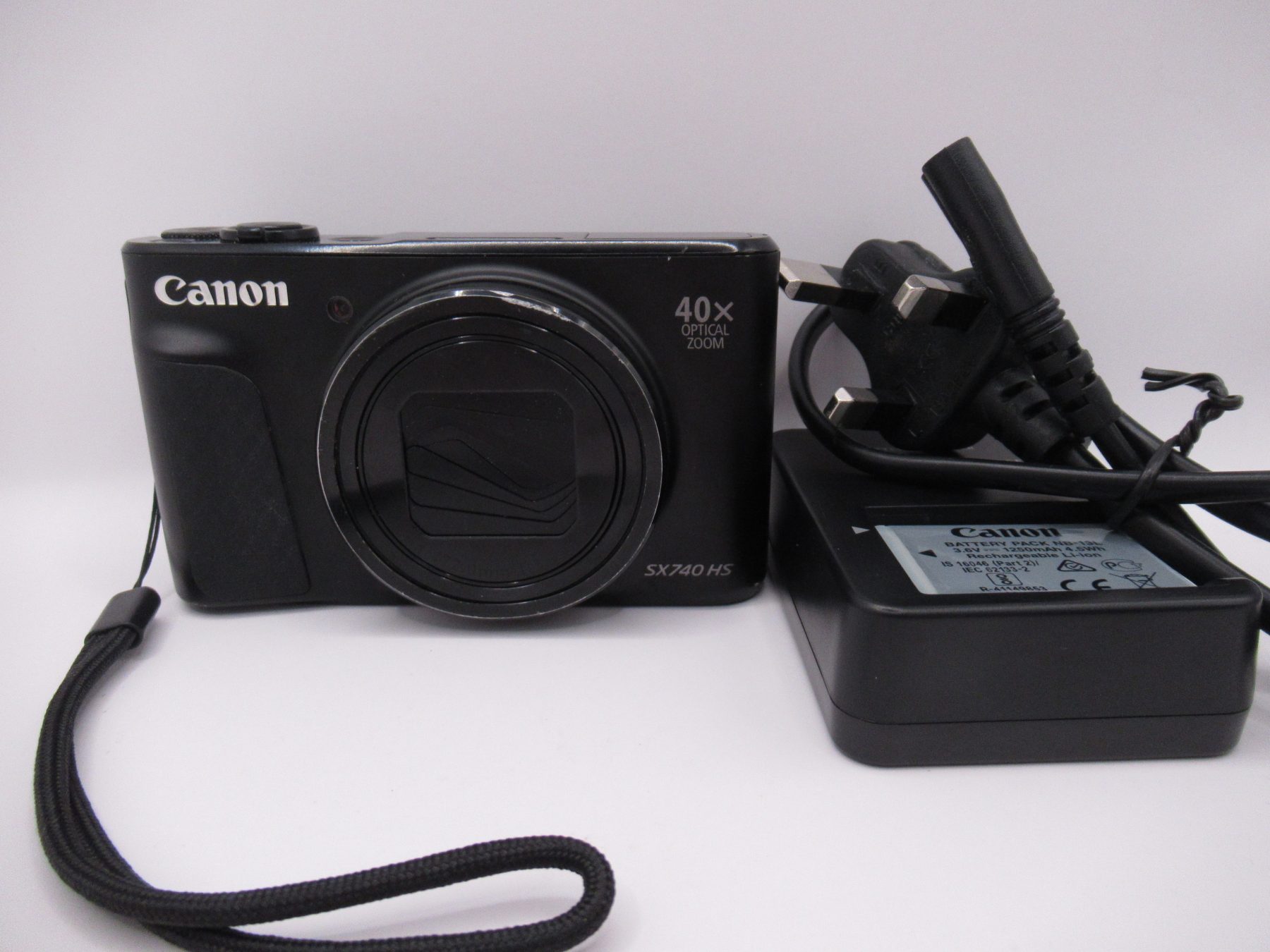 Canon PowerShot SX740 HS Digital Point and Shoot Camera 20.3MP - Black
